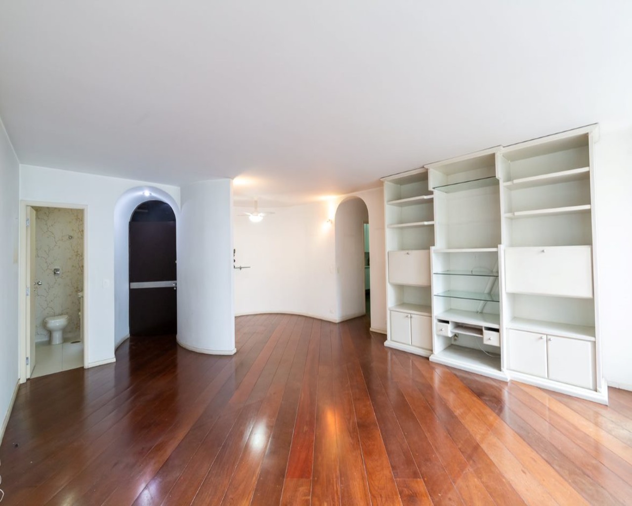 Apartamento para alugar com 3 quartos, 145m² - Foto 4