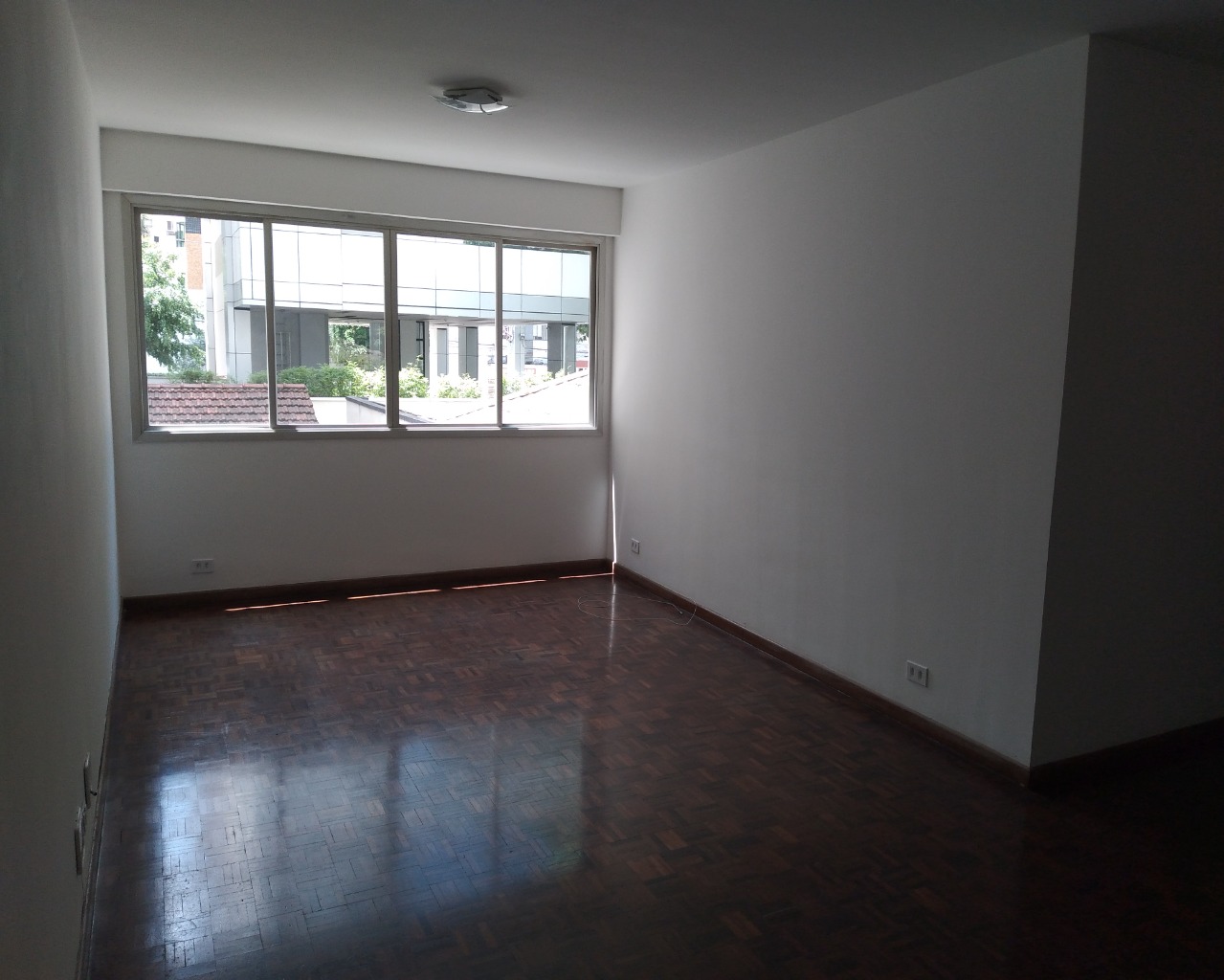 Apartamento para alugar com 2 quartos, 100m² - Foto 8