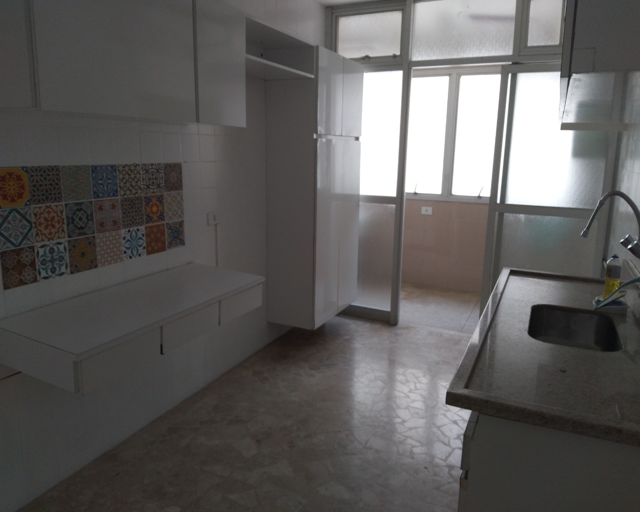 Apartamento para alugar com 2 quartos, 100m² - Foto 2