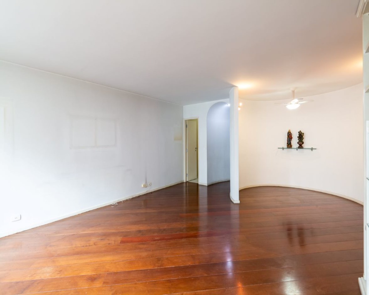 Apartamento para alugar com 3 quartos, 145m² - Foto 6