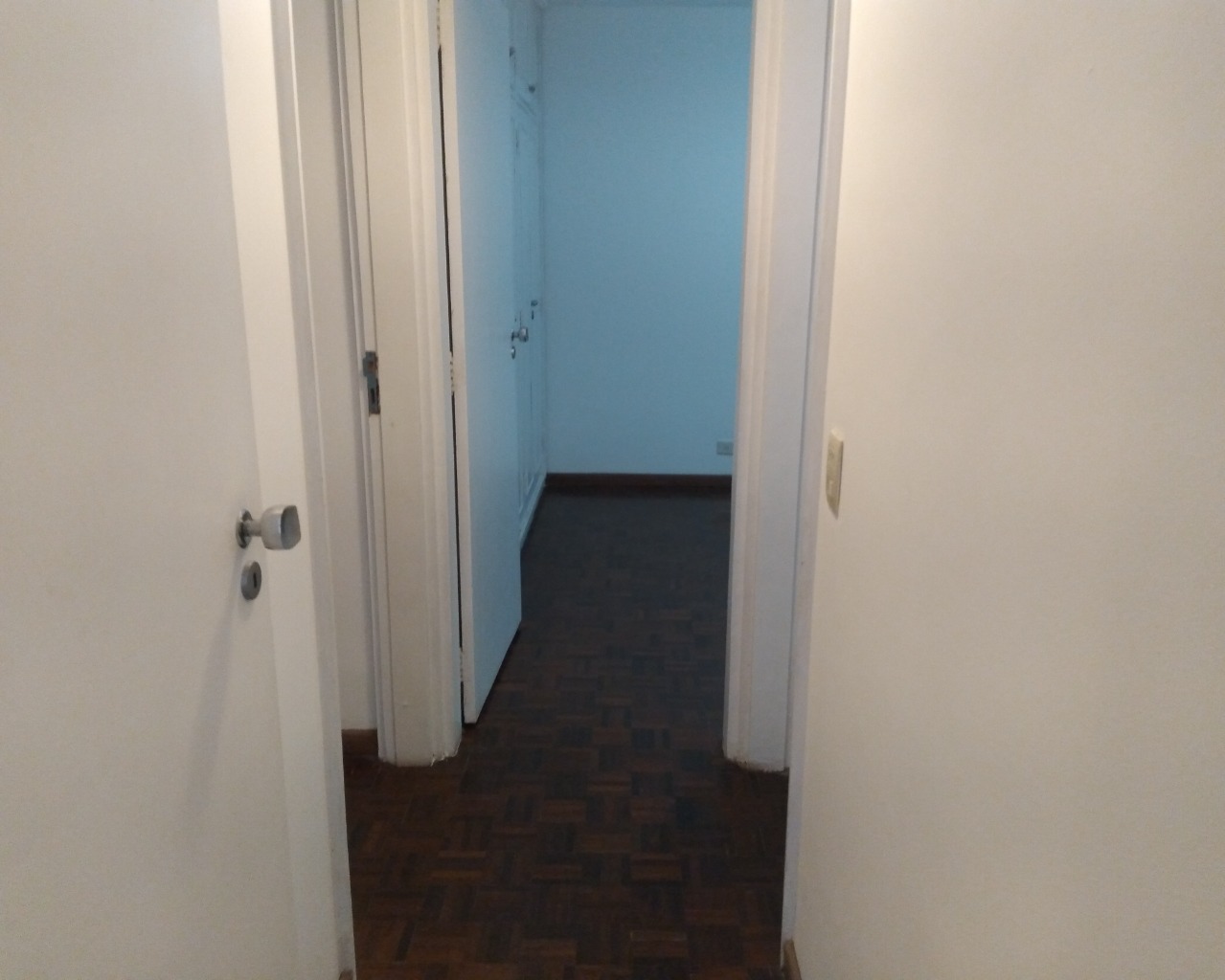 Apartamento para alugar com 2 quartos, 100m² - Foto 12