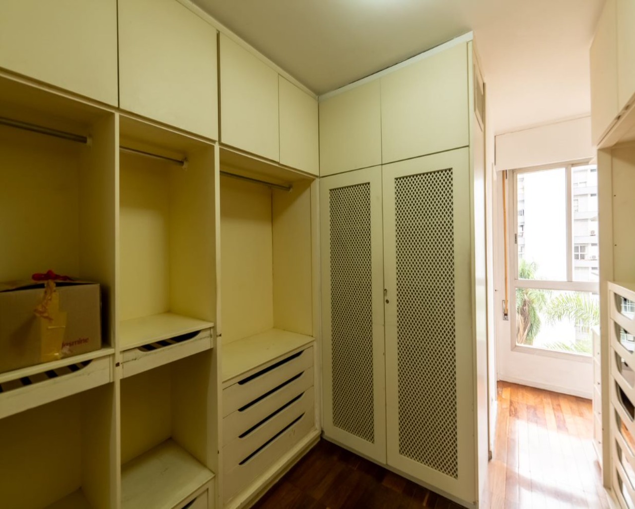 Apartamento para alugar com 3 quartos, 145m² - Foto 22