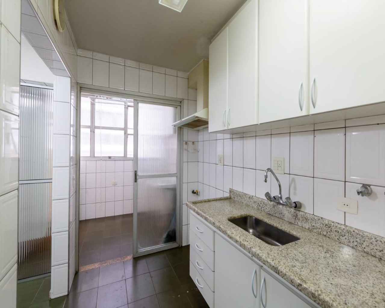 Apartamento para alugar com 3 quartos, 145m² - Foto 31