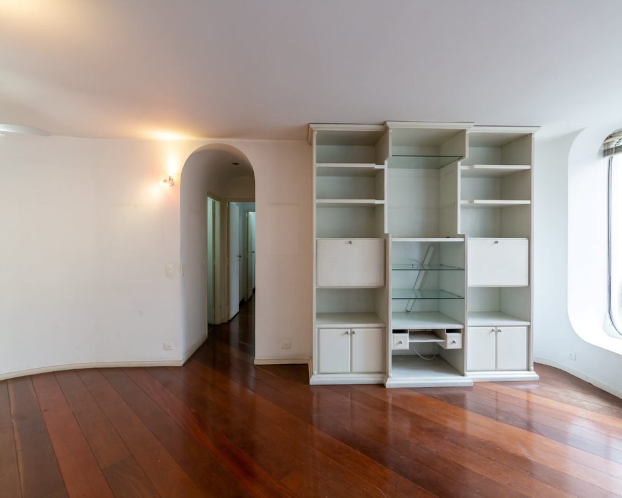 Apartamento para alugar com 3 quartos, 145m² - Foto 3