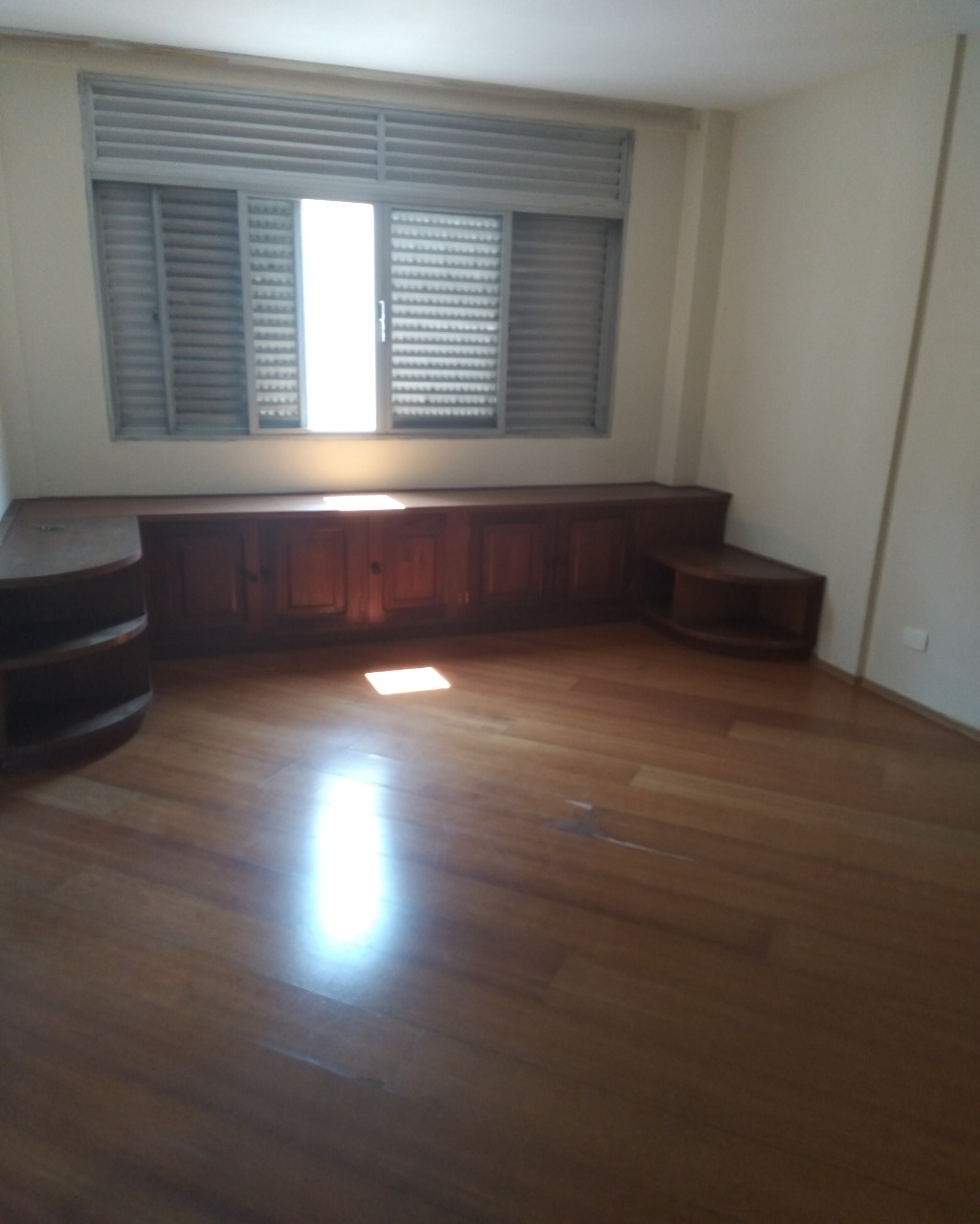 Apartamento para alugar com 3 quartos, 103m² - Foto 18