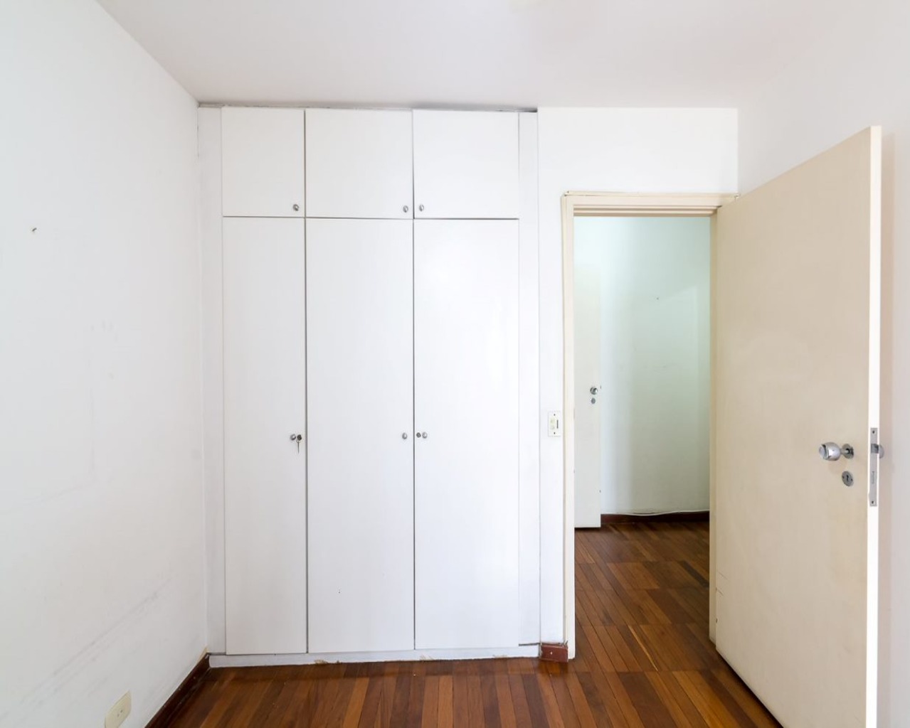 Apartamento para alugar com 3 quartos, 145m² - Foto 11