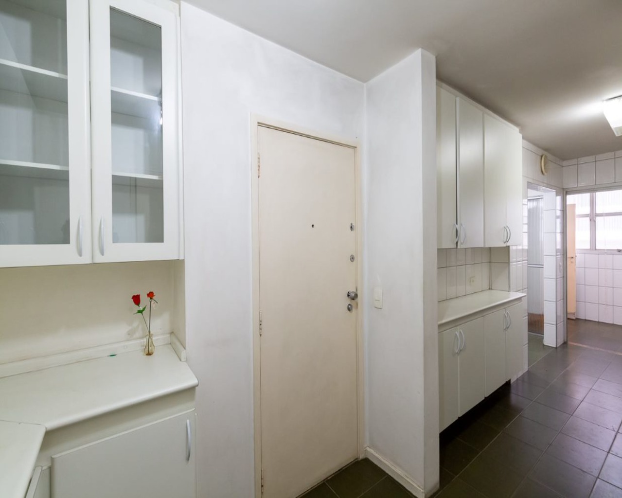 Apartamento para alugar com 3 quartos, 145m² - Foto 28