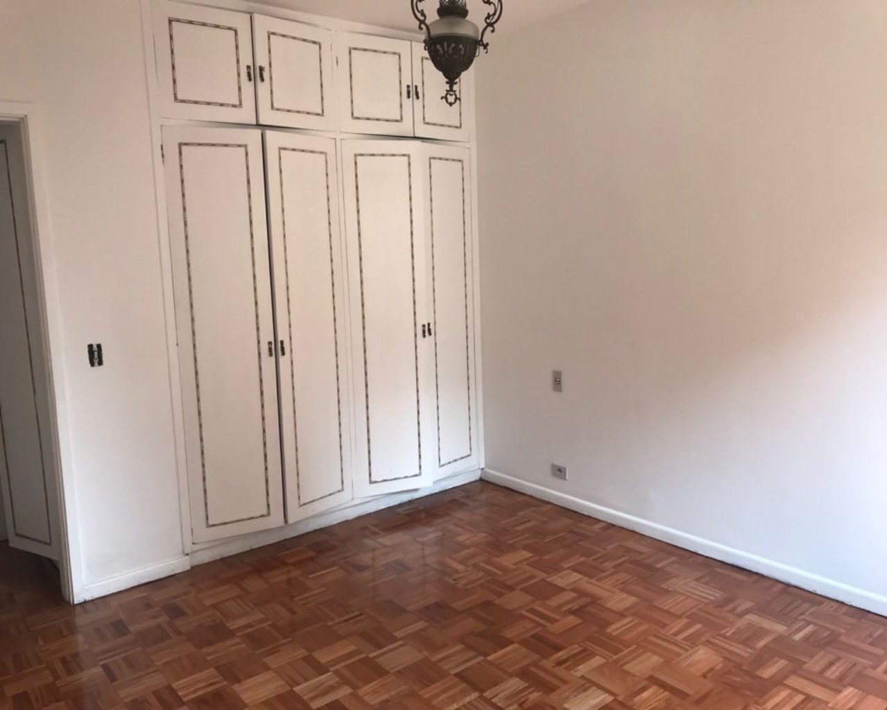 Apartamento para alugar com 3 quartos, 160m² - Foto 2