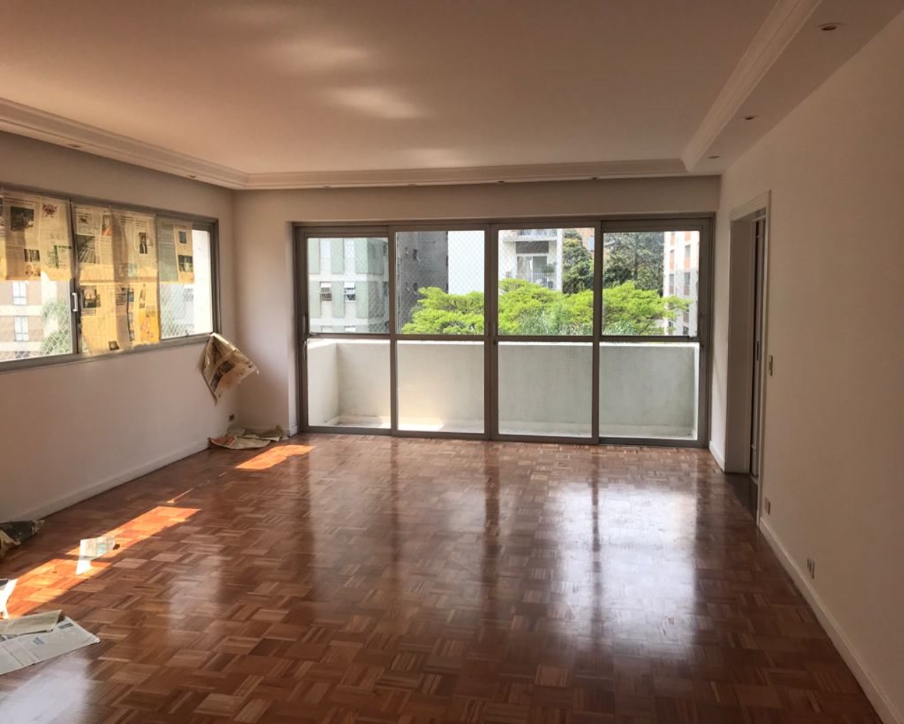 Apartamento para alugar com 3 quartos, 160m² - Foto 17