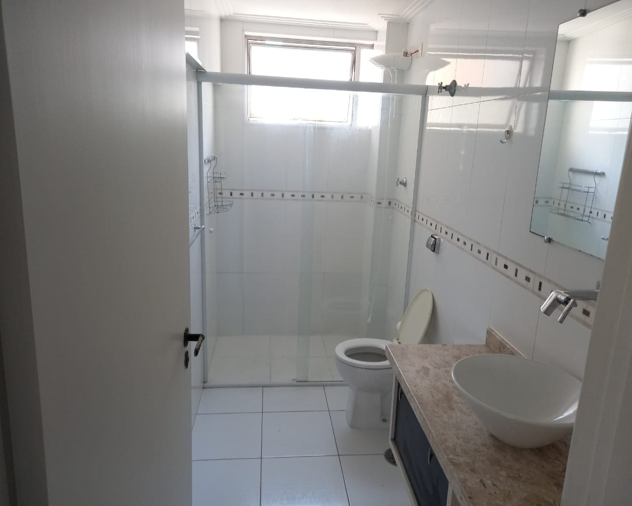 Apartamento para alugar com 3 quartos, 130m² - Foto 15