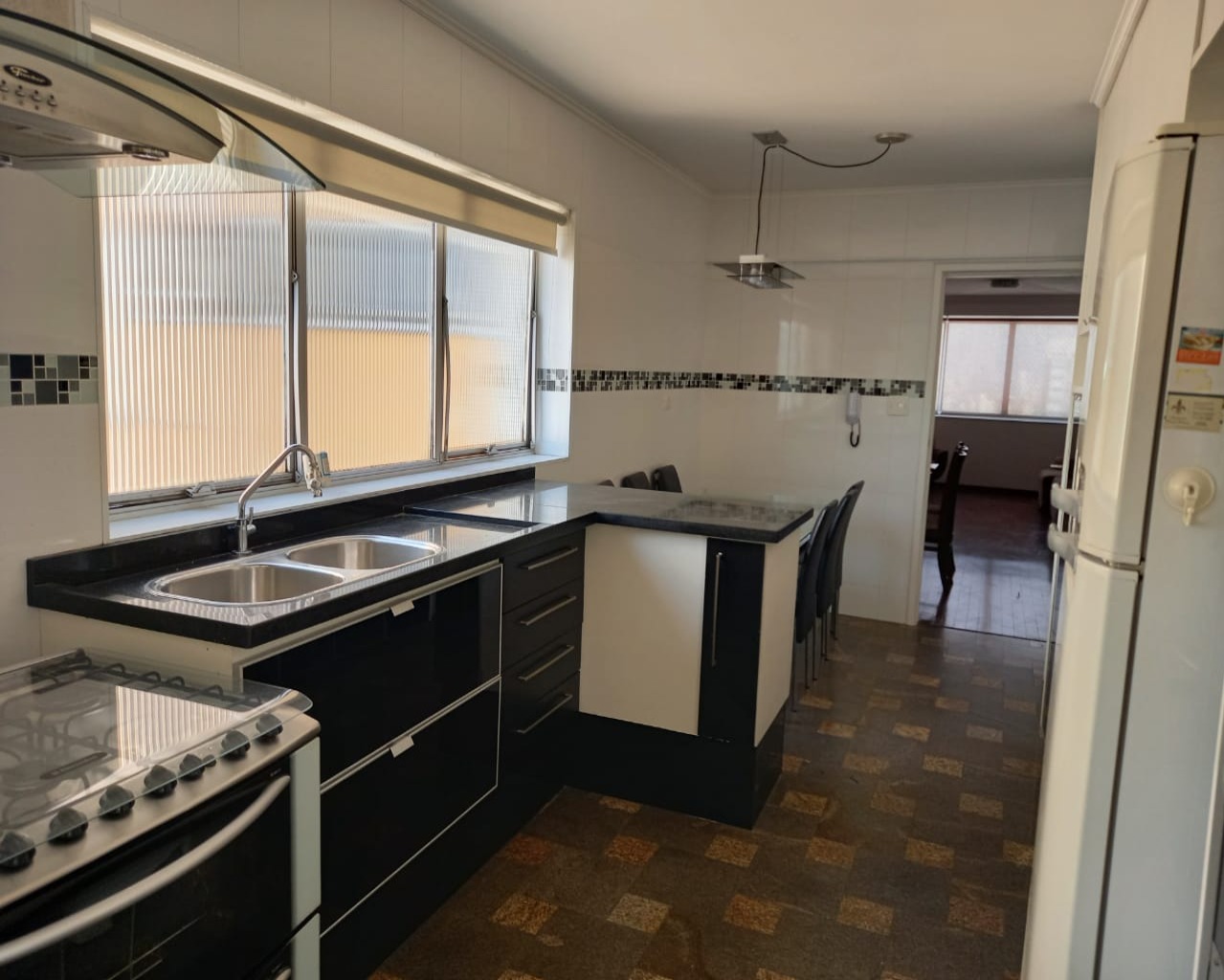 Apartamento para alugar com 3 quartos, 130m² - Foto 25