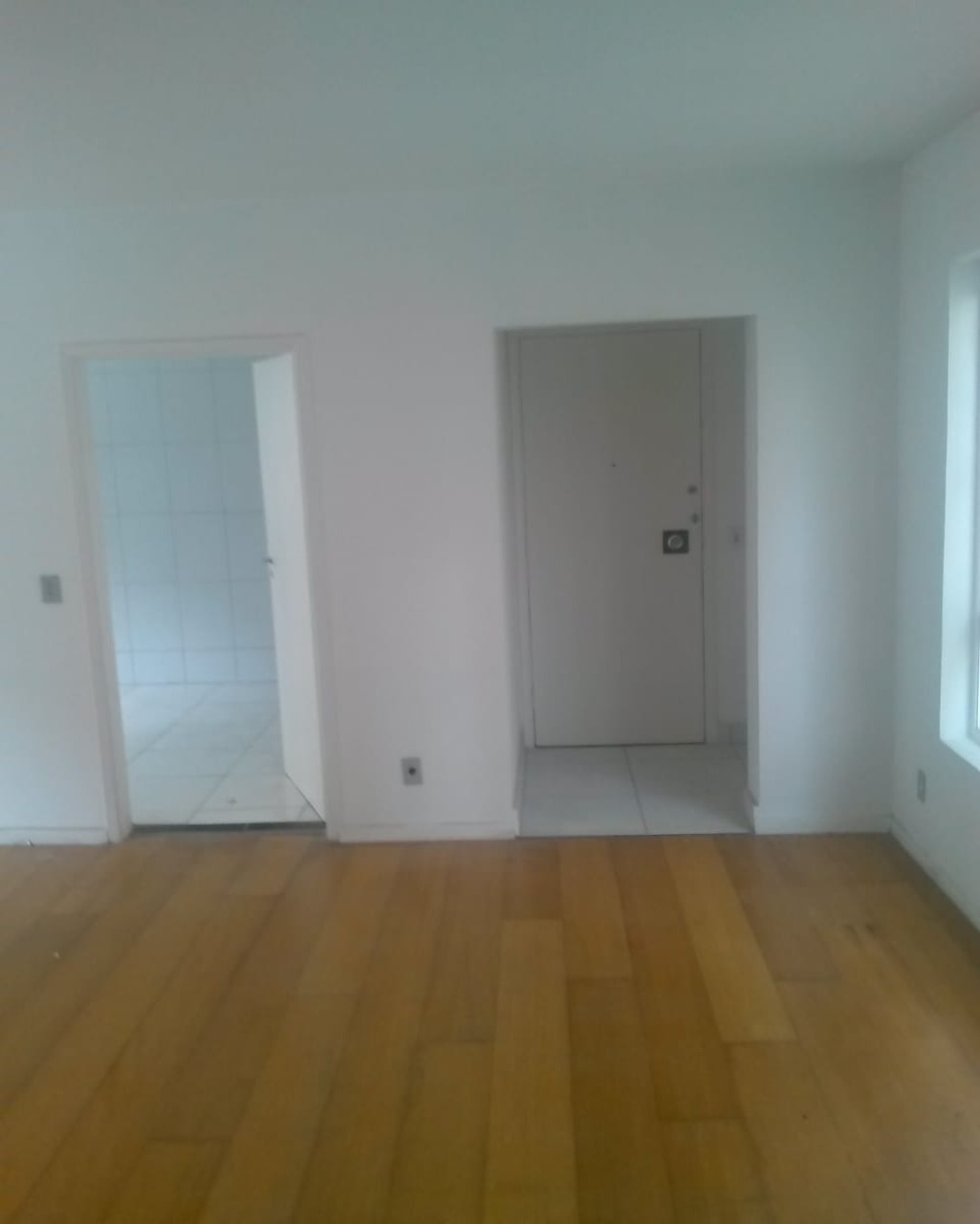 Apartamento para alugar com 3 quartos, 157m² - Foto 2