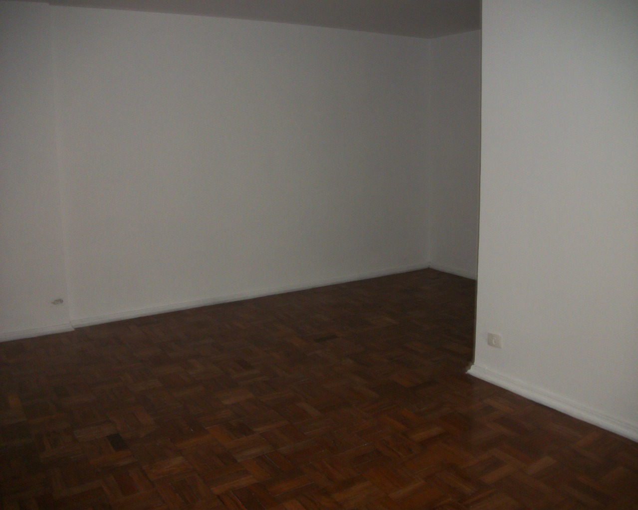 Apartamento para alugar com 2 quartos, 70m² - Foto 11