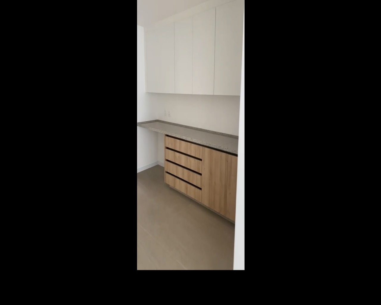 Apartamento para alugar com 3 quartos, 180m² - Foto 12