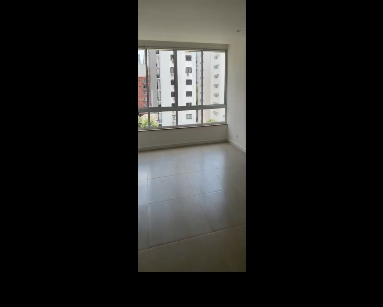 Apartamento para alugar com 3 quartos, 180m² - Foto 7