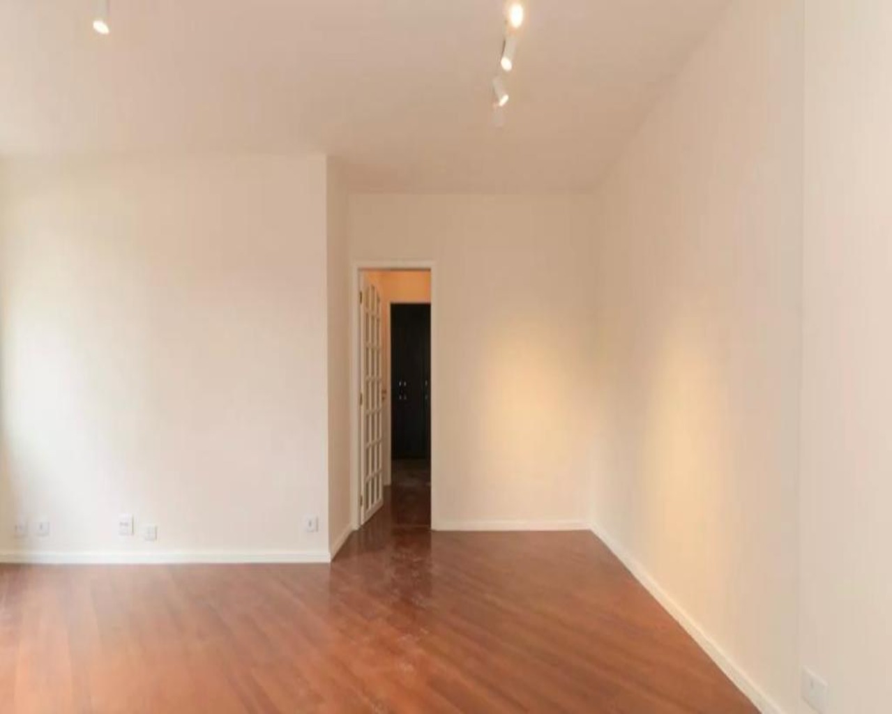 Apartamento para alugar com 2 quartos, 70m² - Foto 10