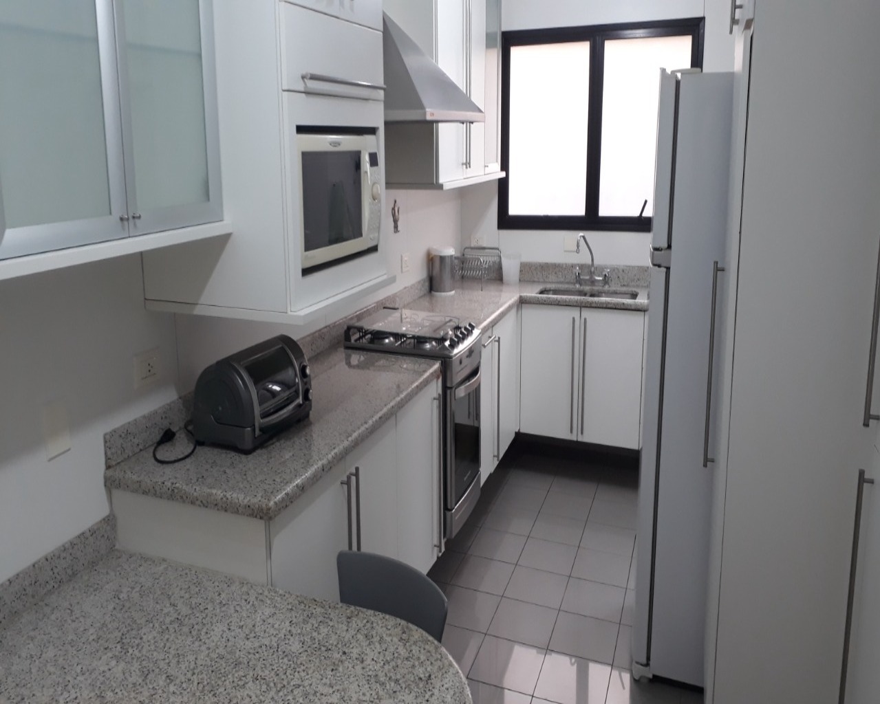 Apartamento para alugar com 3 quartos, 156m² - Foto 26