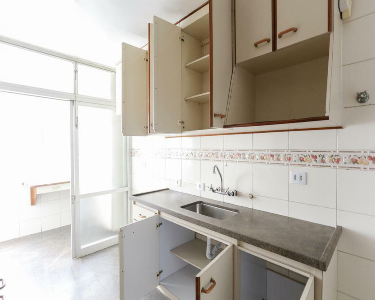 Apartamento para alugar com 3 quartos, 130m² - Foto 21