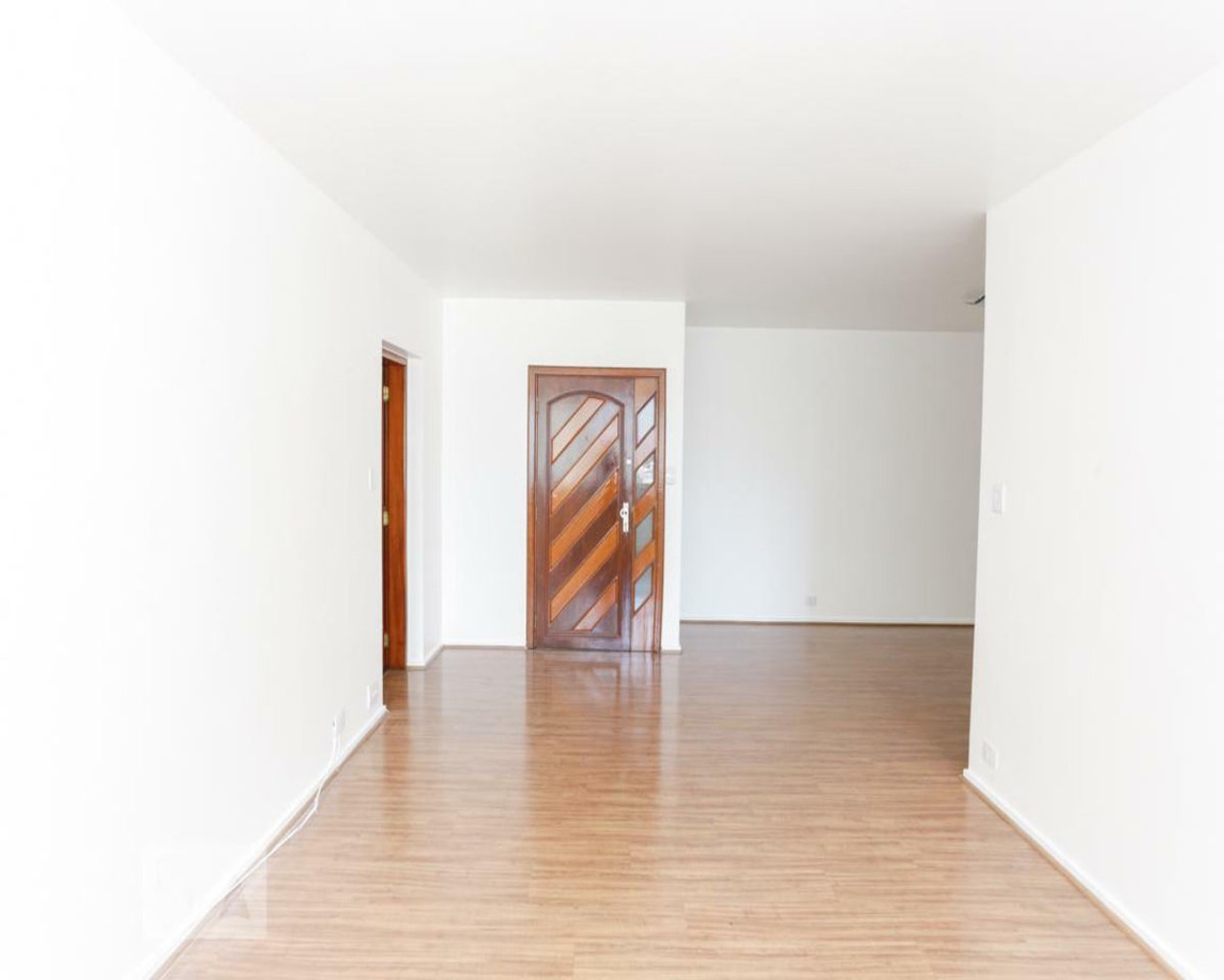 Apartamento para alugar com 3 quartos, 130m² - Foto 15