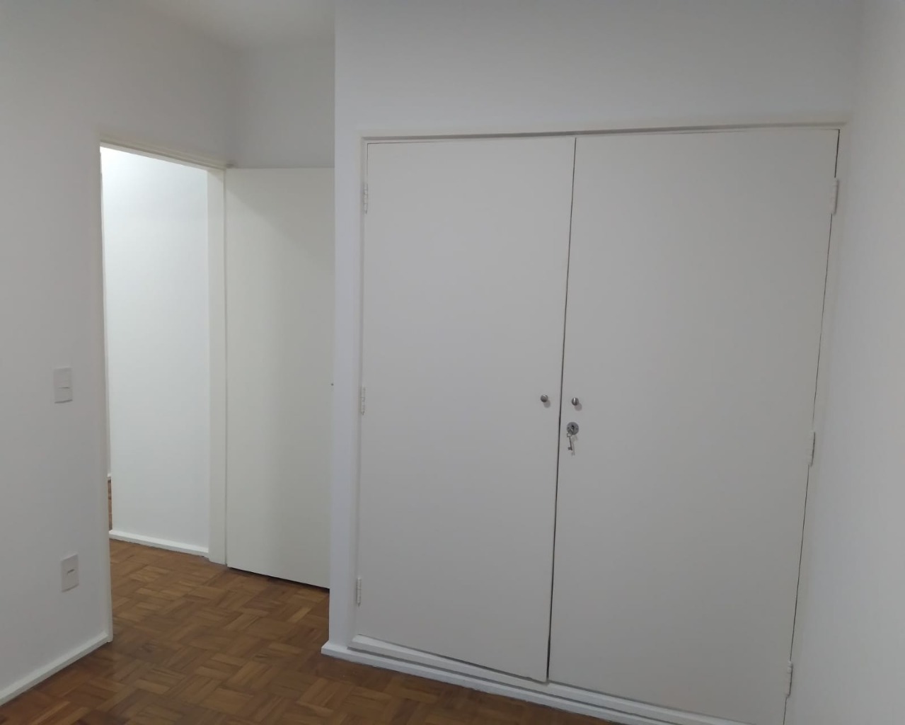 Apartamento para alugar com 2 quartos, 85m² - Foto 3