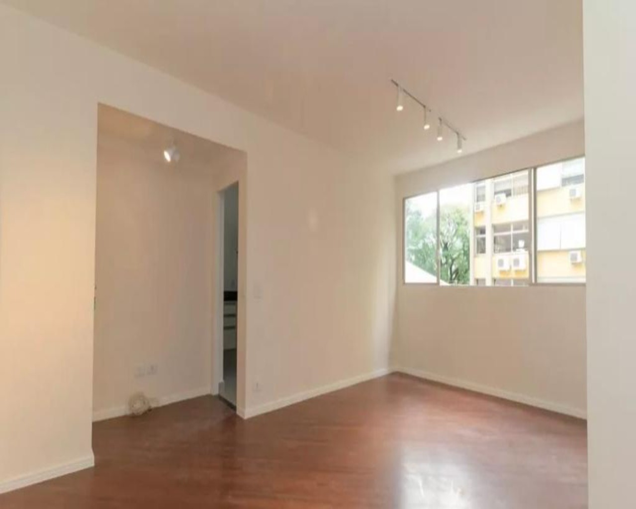 Apartamento para alugar com 2 quartos, 70m² - Foto 7