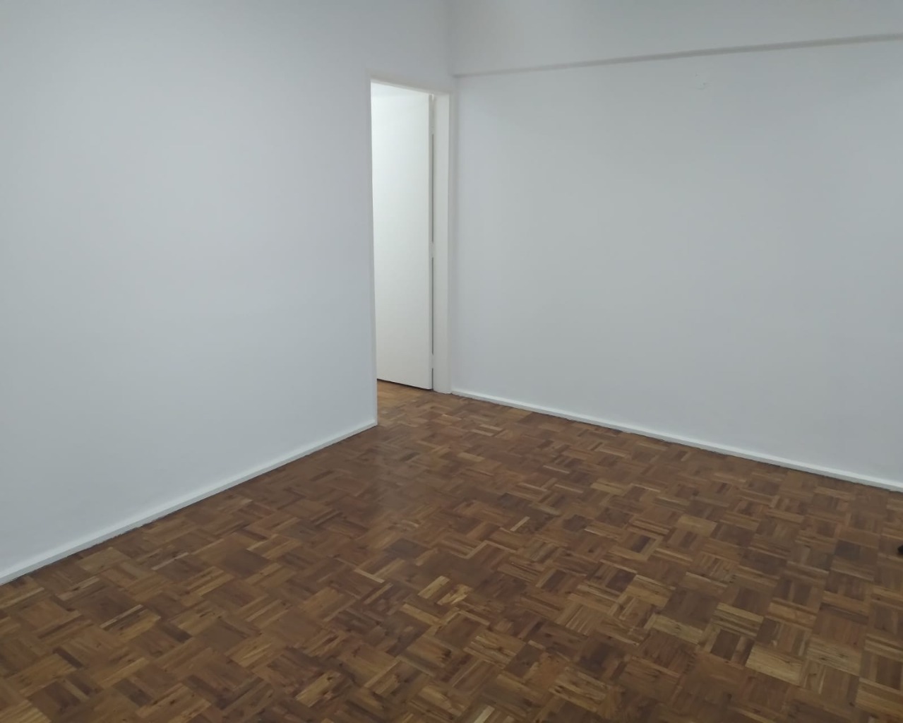 Apartamento para alugar com 2 quartos, 85m² - Foto 11