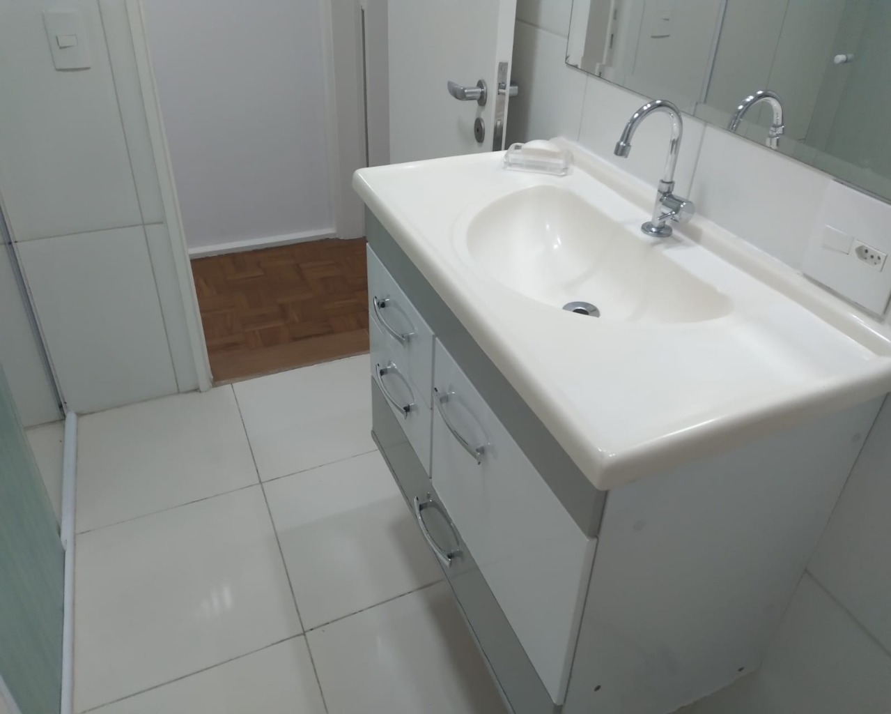 Apartamento para alugar com 2 quartos, 85m² - Foto 8