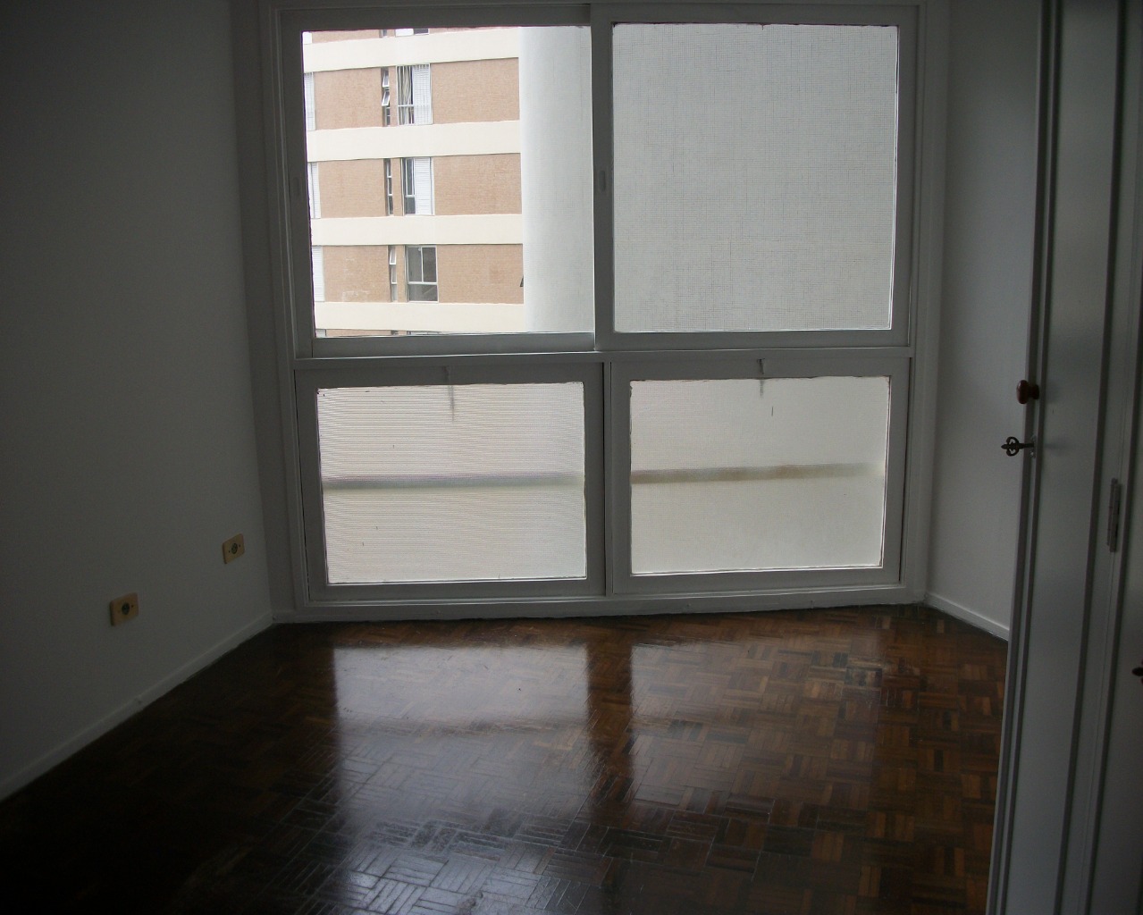 Apartamento à venda com 1 quarto, 50m² - Foto 9