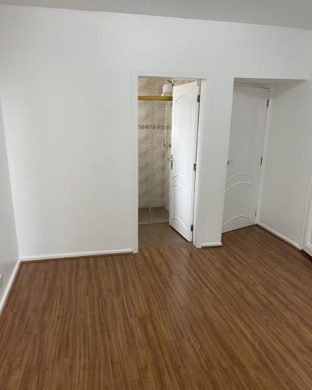 Apartamento para alugar com 3 quartos, 130m² - Foto 2