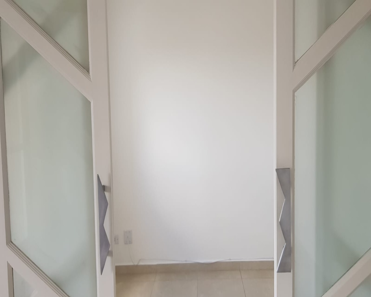 Apartamento à venda com 3 quartos, 110m² - Foto 7