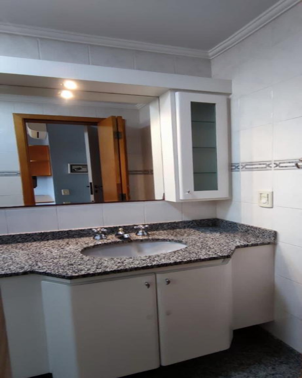 Apartamento à venda com 3 quartos, 140m² - Foto 21