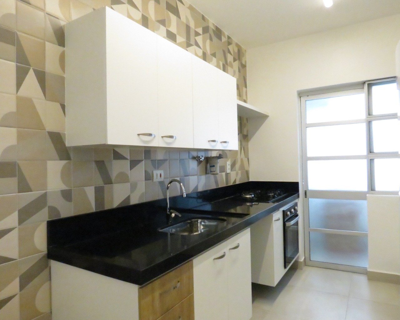 Apartamento para alugar com 2 quartos, 97m² - Foto 23