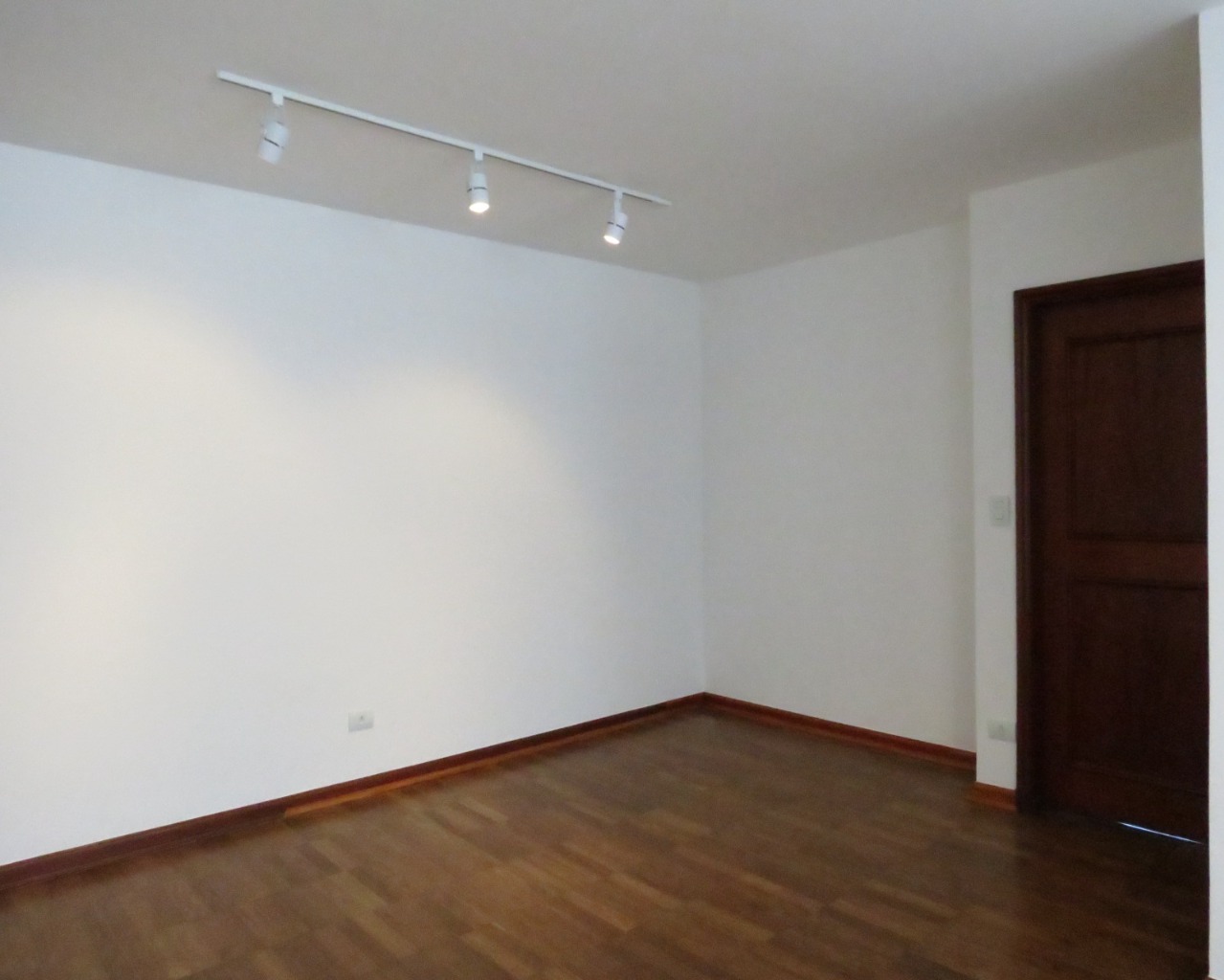 Apartamento para alugar com 2 quartos, 97m² - Foto 21