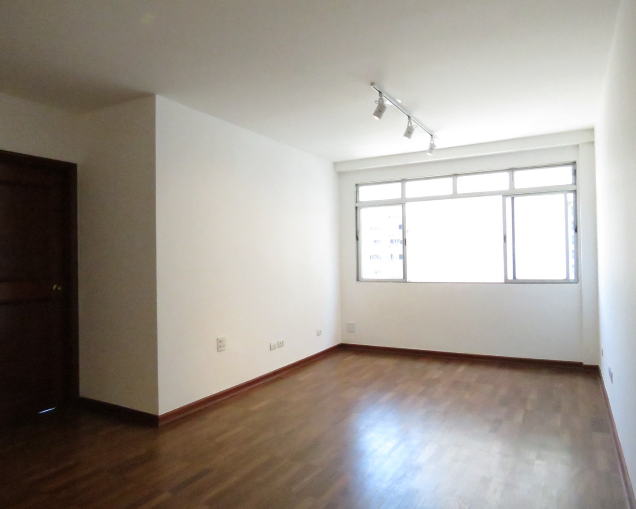 Apartamento para alugar com 2 quartos, 97m² - Foto 1