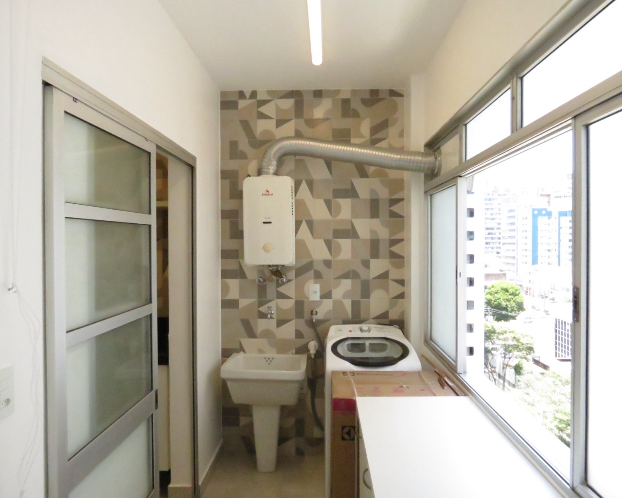 Apartamento para alugar com 2 quartos, 97m² - Foto 30