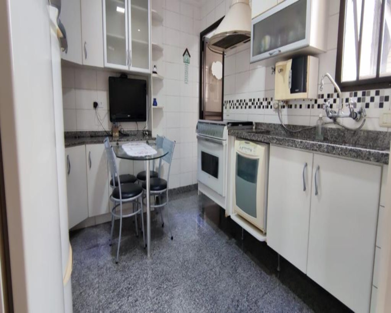 Apartamento à venda com 3 quartos, 140m² - Foto 47