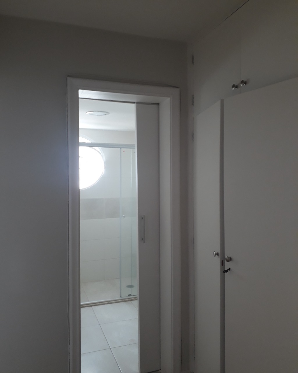 Apartamento para alugar com 3 quartos, 130m² - Foto 12