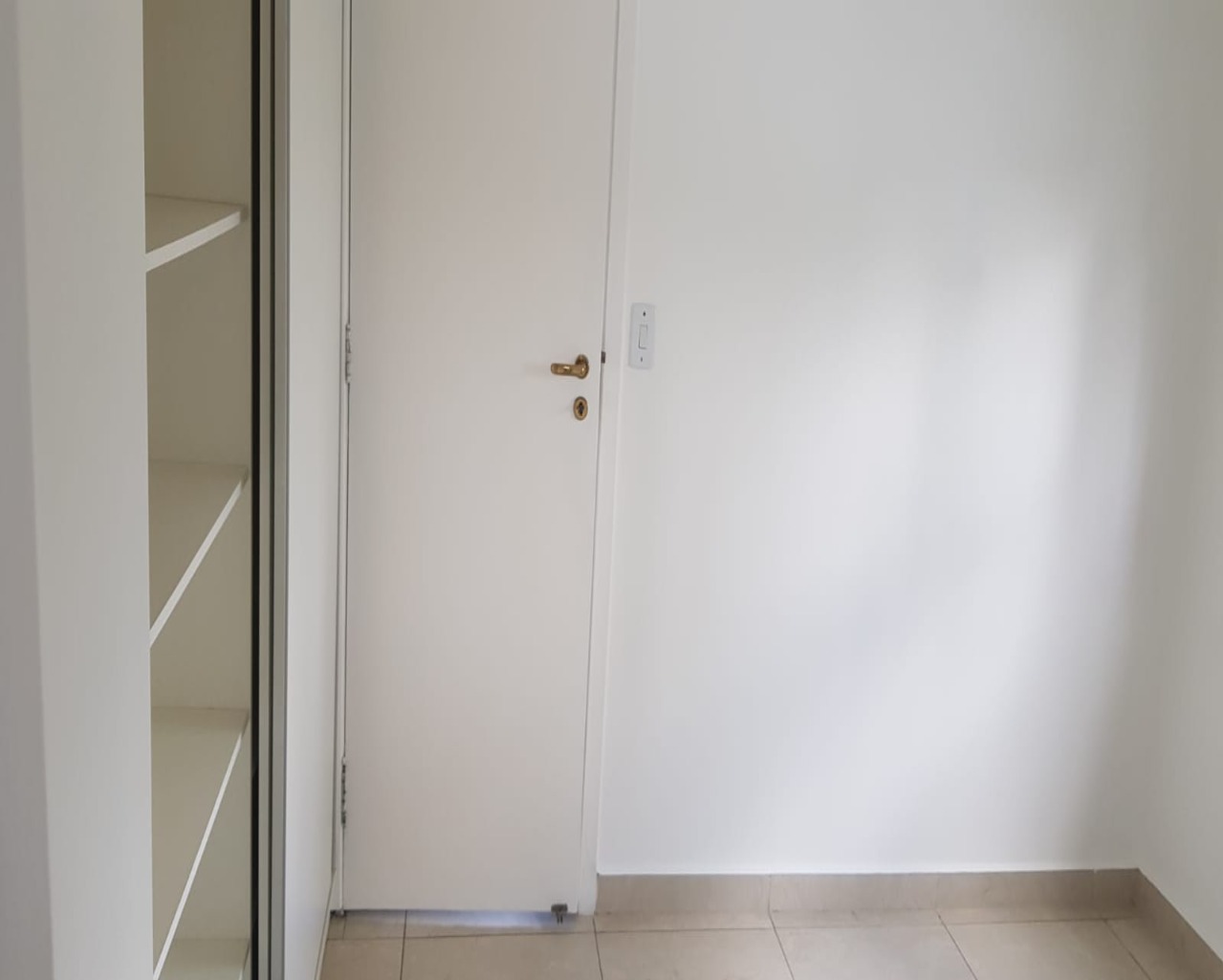 Apartamento à venda com 3 quartos, 110m² - Foto 4