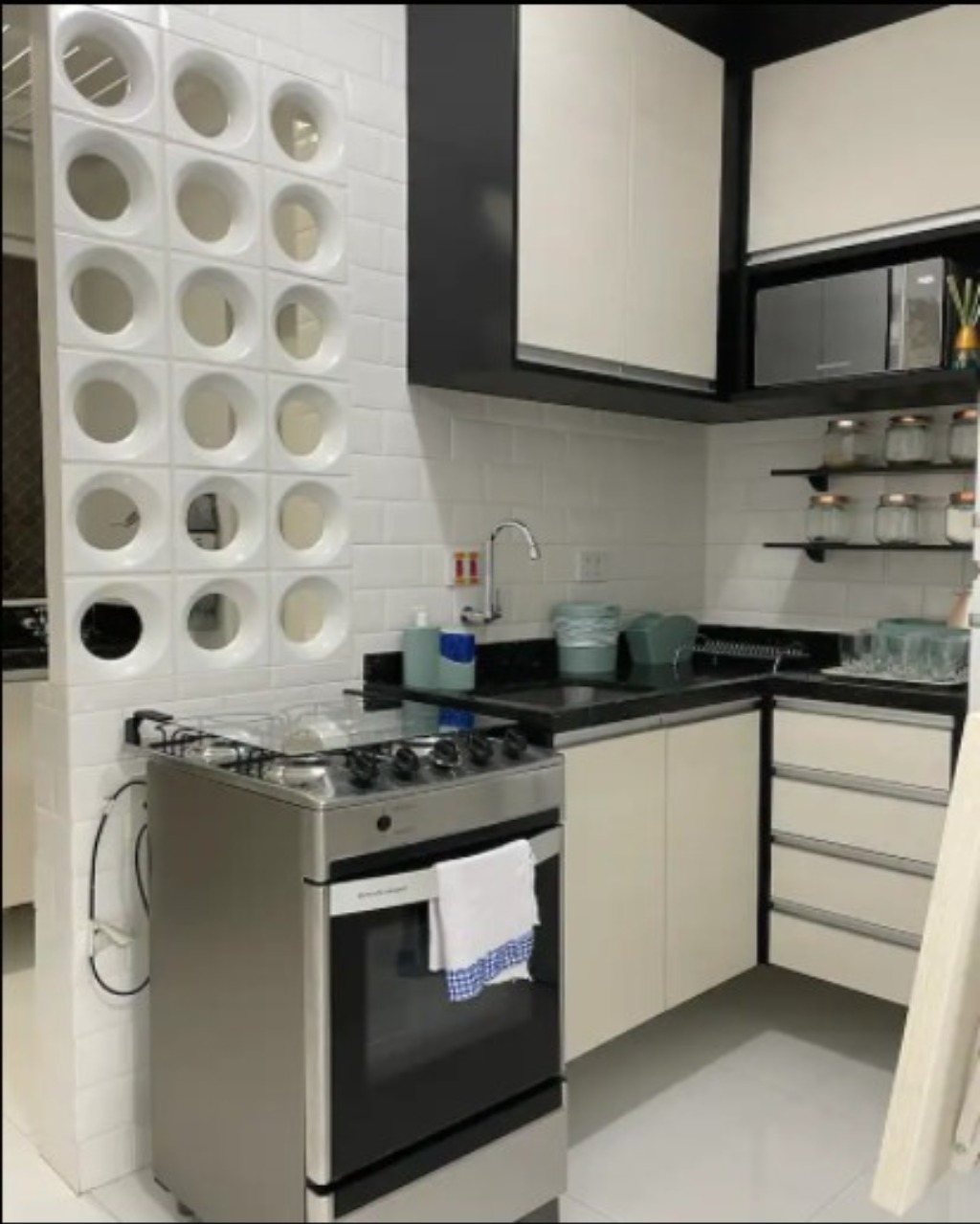 Apartamento para alugar com 2 quartos, 70m² - Foto 11