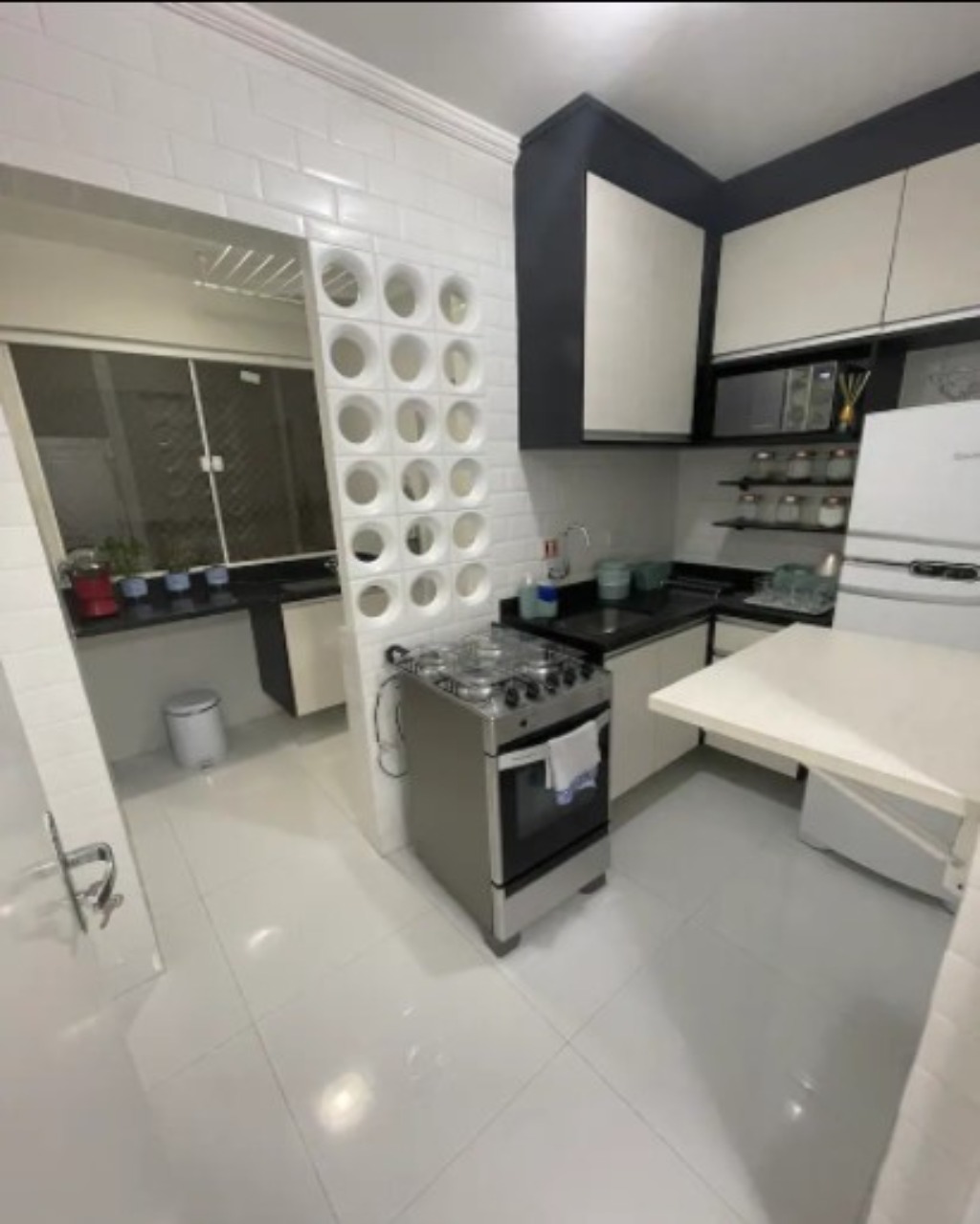 Apartamento para alugar com 2 quartos, 70m² - Foto 10