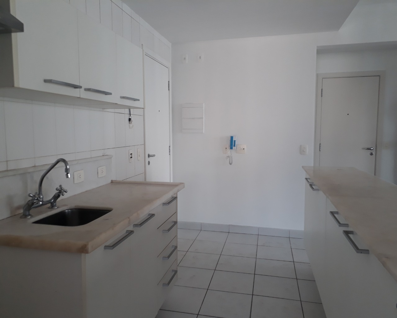 Apartamento para alugar com 2 quartos, 114m² - Foto 5