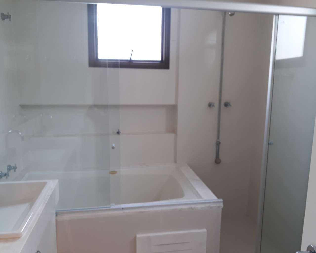 Apartamento para alugar com 2 quartos, 114m² - Foto 28