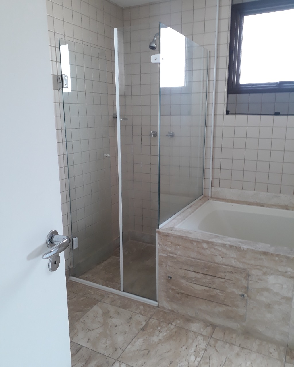 Apartamento para alugar com 2 quartos, 114m² - Foto 28