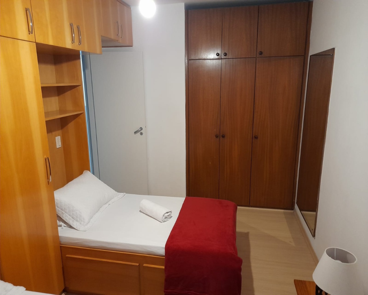 Apartamento para alugar com 2 quartos, 70m² - Foto 12