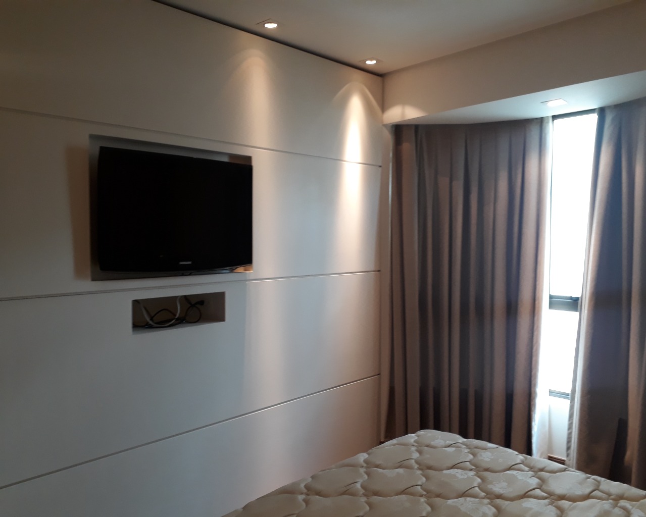 Apartamento para alugar com 2 quartos, 114m² - Foto 34