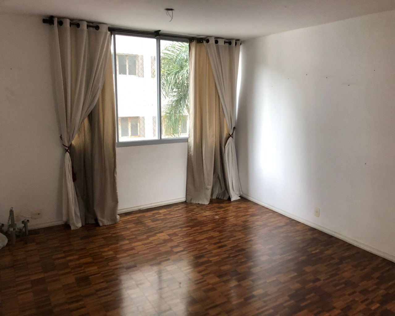 Apartamento para alugar com 3 quartos, 111m² - Foto 12