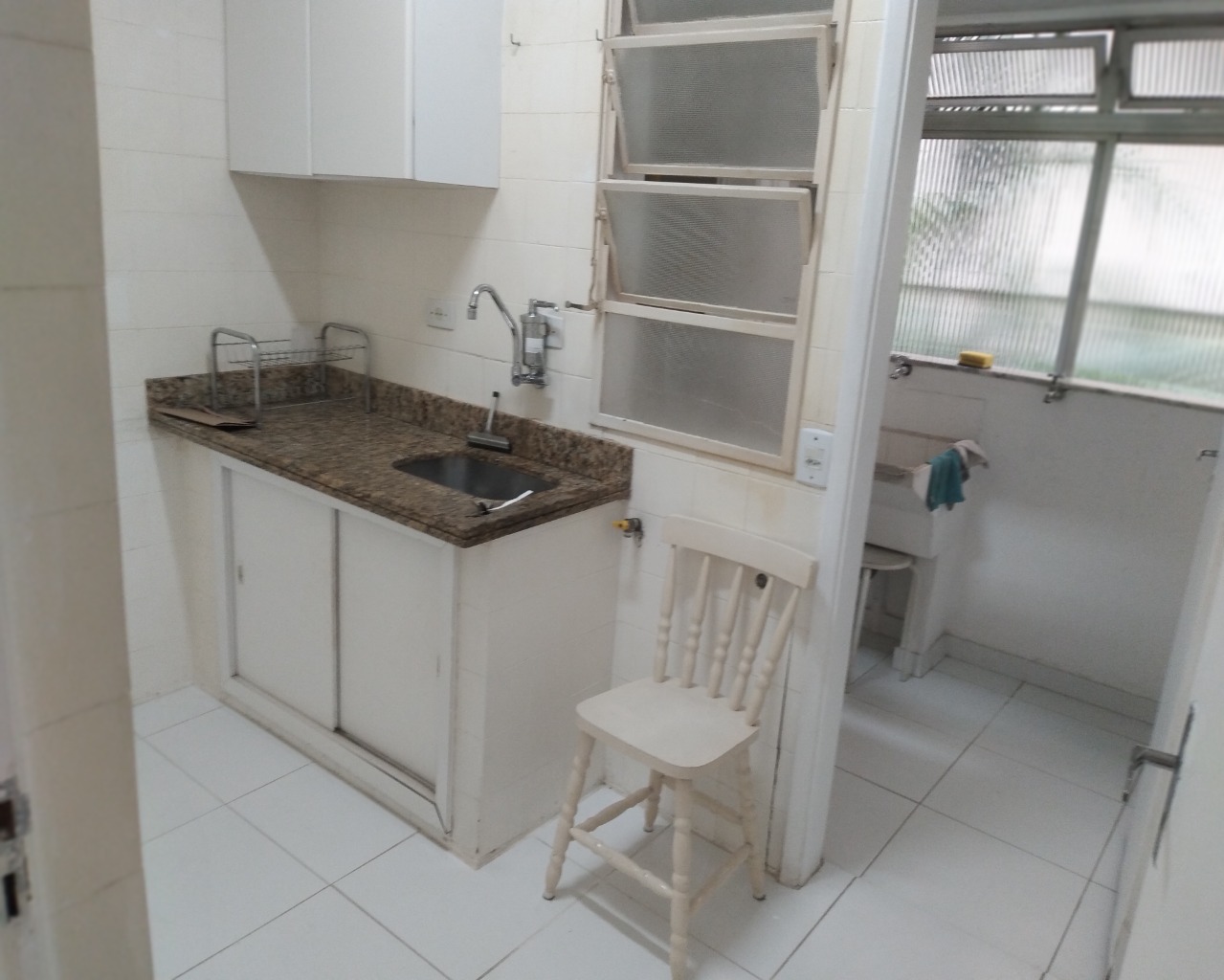 Apartamento para alugar com 2 quartos, 70m² - Foto 4