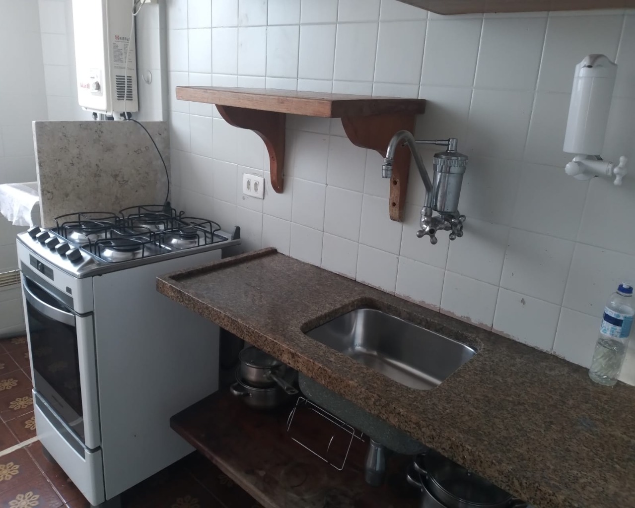 Apartamento para alugar com 1 quarto, 45m² - Foto 9