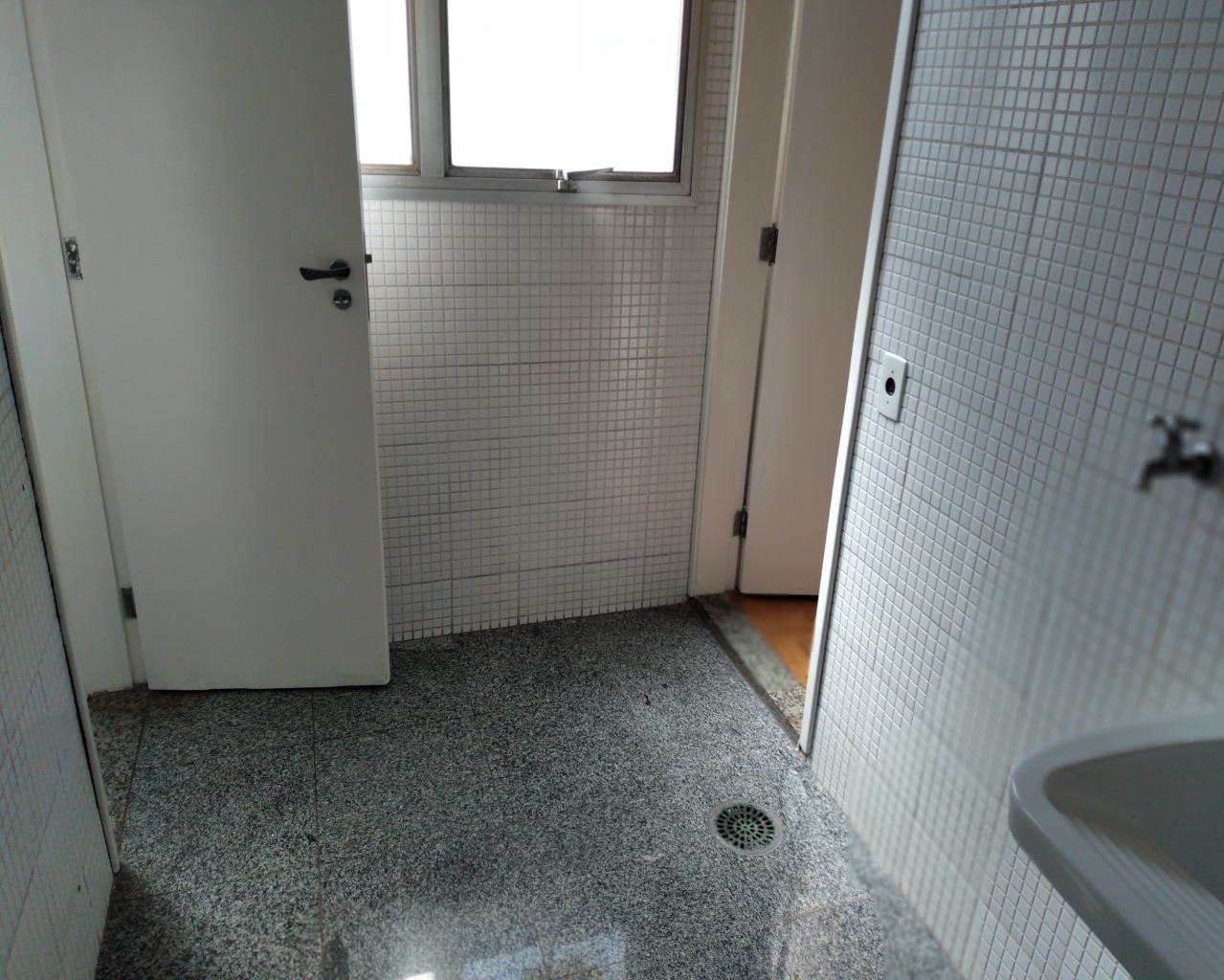 Apartamento para alugar com 2 quartos, 90m² - Foto 9