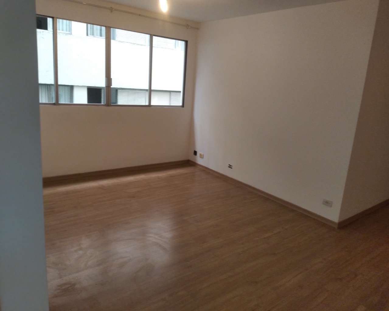 Apartamento para alugar com 2 quartos, 70m² - Foto 2